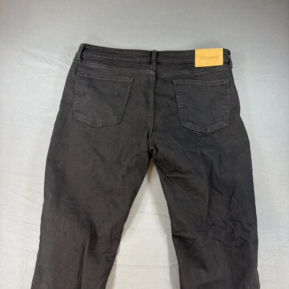 Calvin Klein Jeans Size 38x32 Slim